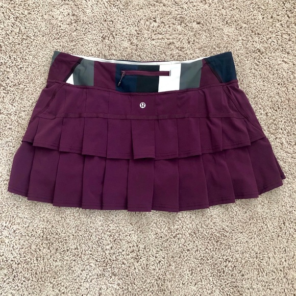 lululemon athletica Dresses & Skirts - Lululemon Pacesetter Skirt 10